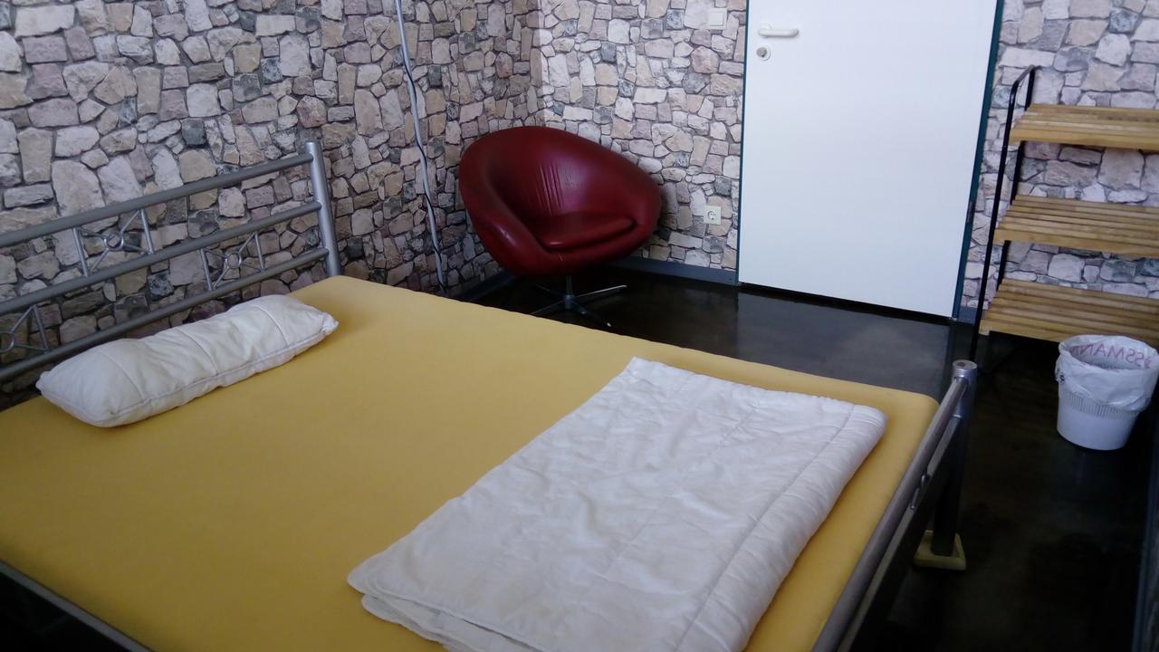Penthouse Backpackers Vandrarhem Osnabrück Exteriör bild